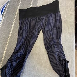 Lululemon crops! ❤️